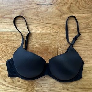 VS PINK • wear everywhere lightly lined bra